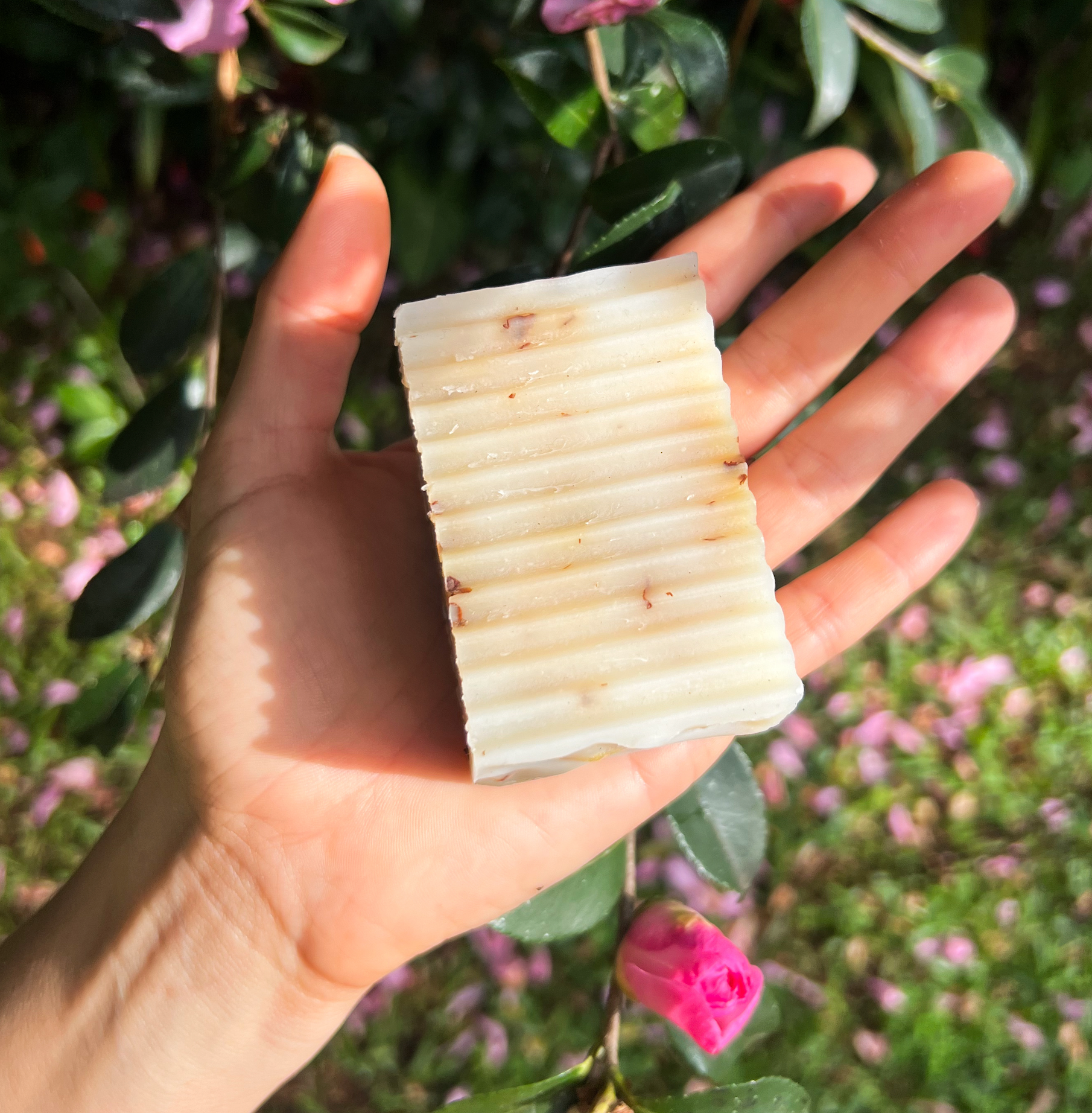 Rose Geranium & Juniper Berry w/ Organic Rose Petals Soap