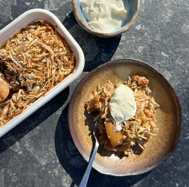 Apple Crumble Organic & GF - The Good Farm Shop (Serves 2 or more)