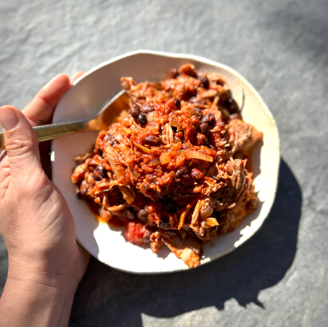 BBQ Pulled Pork w/ Black Beans Organic & GF - The Good Farm Shop (Serves 2-4)